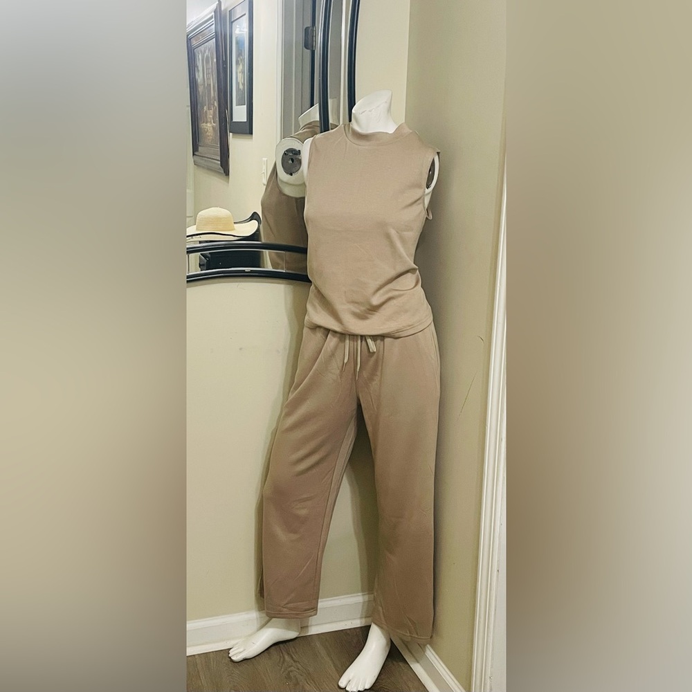 Women's Tan Sleeveless Jumpsuit